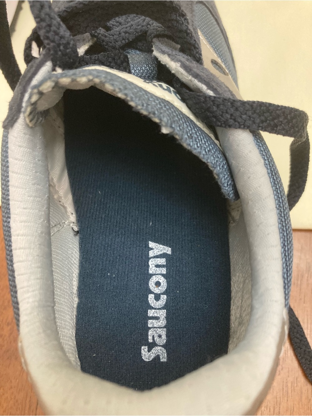 Saucony Kids Navy and Light Blue Lace-Up Sneakers 5.5 - Picture 6 of 9